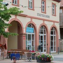 Stadtbibliothek Kirchheimbolanden.jpg Stadtbibliothek Kirchheimbolanden.jpg